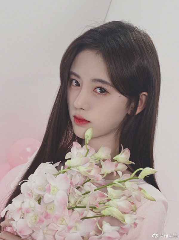 鞠婧祎 李艺彤 黄婷婷！坐过这个位置的都是“潜力股”！