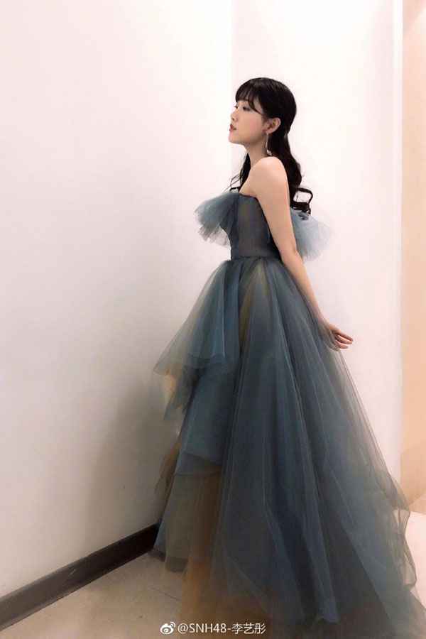 鞠婧祎 李艺彤 黄婷婷！坐过这个位置的都是“潜力股”！
