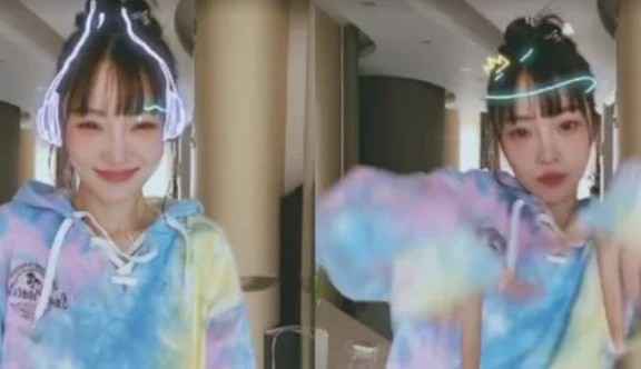 李小璐舞蹈动作妖娆