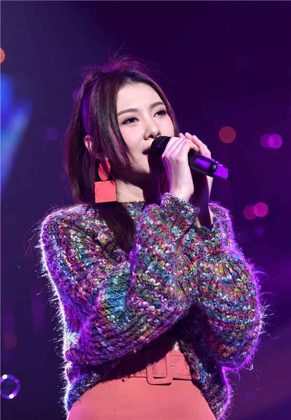  《粤语好声音》戴梦梦带领战队勇创佳绩