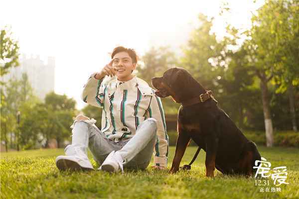  陈伟霆钟楚曦临场发挥设计新婚情节