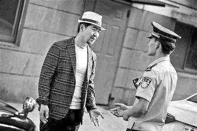 张国立：演“亲爹” 不怕“争议”找上门