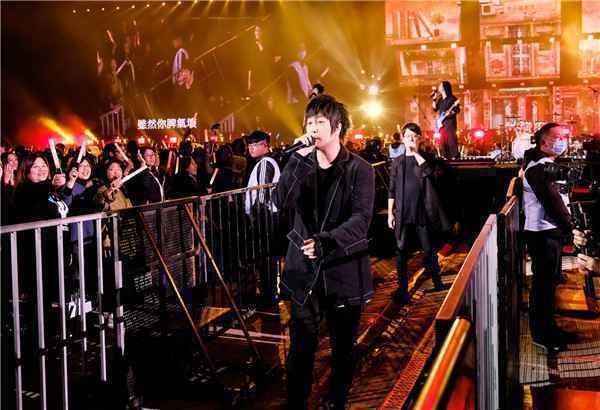  五月天 “蓝色三部曲”同庆20周年