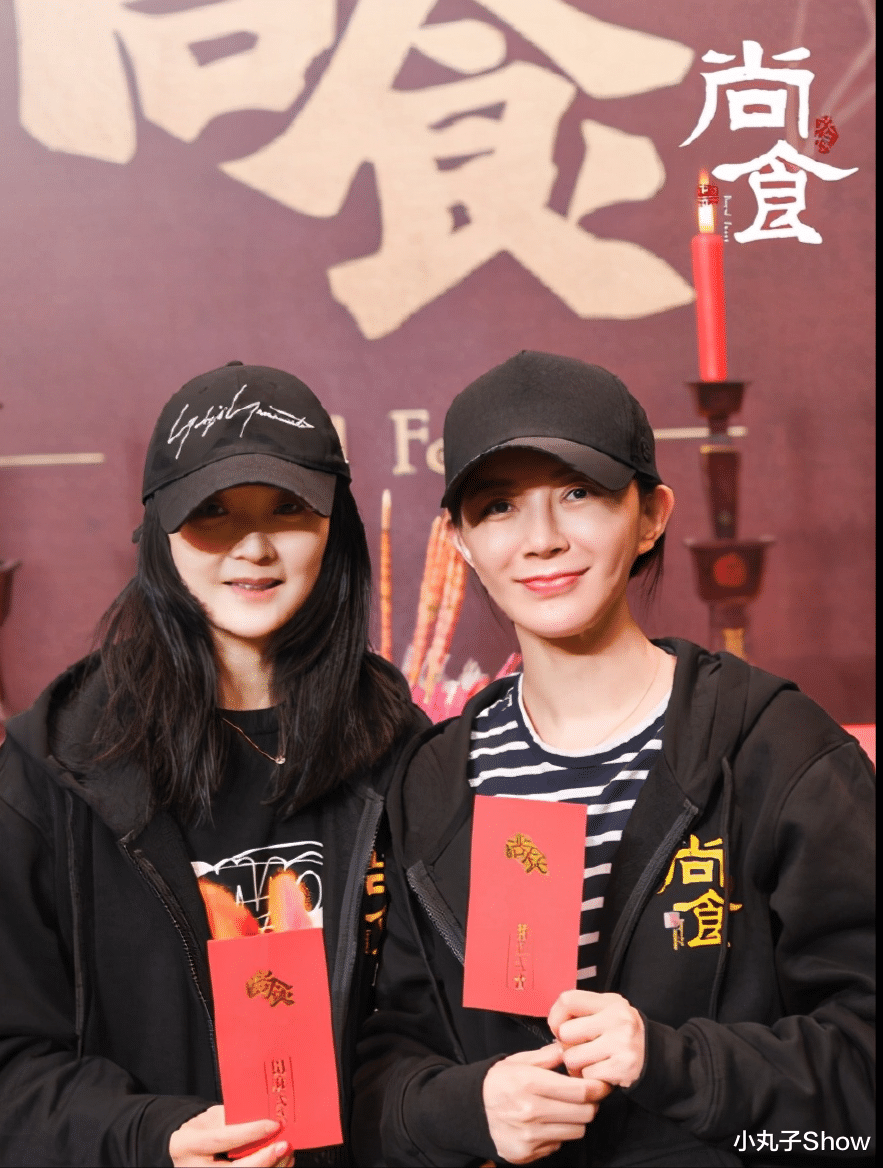 “晴格格”王艳最新路透曝光，古装打扮瘦成纸片人，皮肤难掩疲态