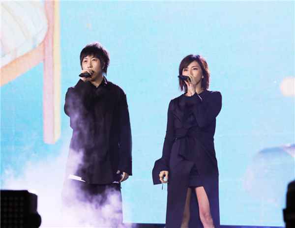  “天后”孙燕姿助阵五月天“最完美阵容