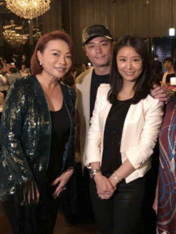 陈意涵携老公探班林心如，两辣妈拼酒友情深厚，杨祐宁忙赚奶粉钱