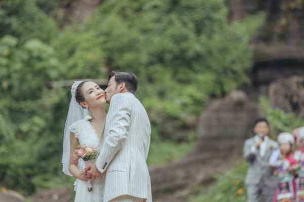 《我最爱的女人们》蔡少芬张晋公主报