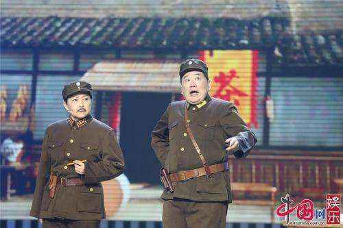 《喝彩中华》曹可凡召集韩雪薛佳凝挑战跨界唱戏