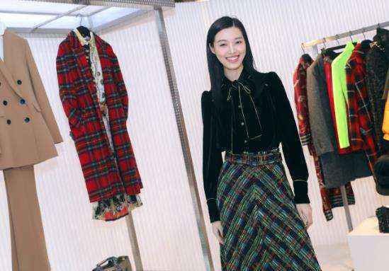 游天翼中国风写真大片曝光 复古lady演绎初秋新风尚