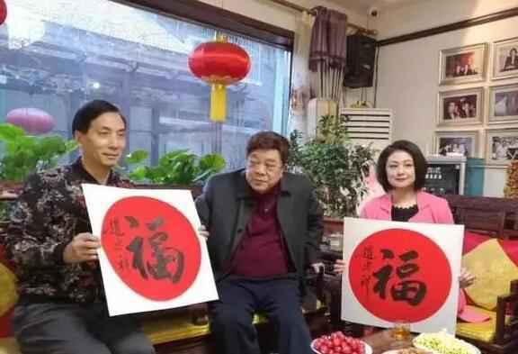 赵忠祥回应卖字画