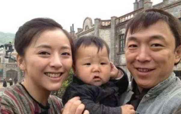 黄渤“隐藏”13年的老婆，原来是我们熟悉的她，难怪不娶林志玲