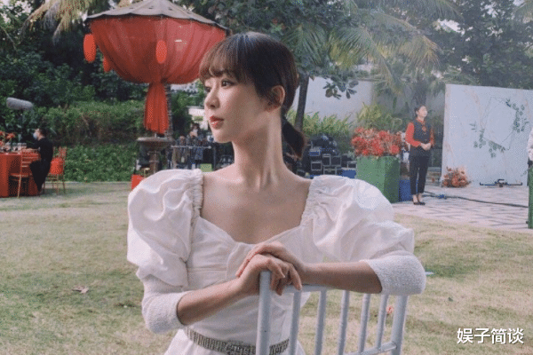 “最受欢迎”女演员洗牌：杨紫第6，毛晓彤空降第3，榜首终于易主