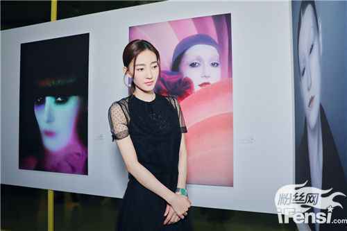  王丽坤亮相上海当代艺术中心