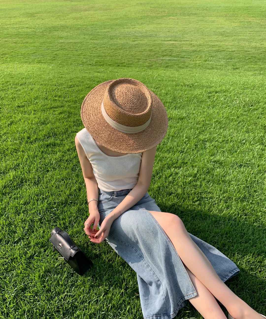 夏日裙装“小心机”，开叉半身裙来啦，这几种搭配显瘦又好看