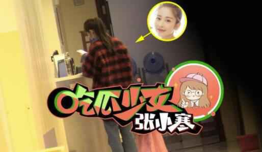 颖儿独自带女儿看病